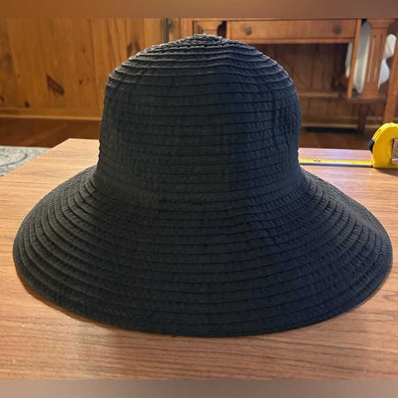 Peter Grimm black wide brim beach hat, sun hat, vacation, True Character, chic - Picture 5 of 11